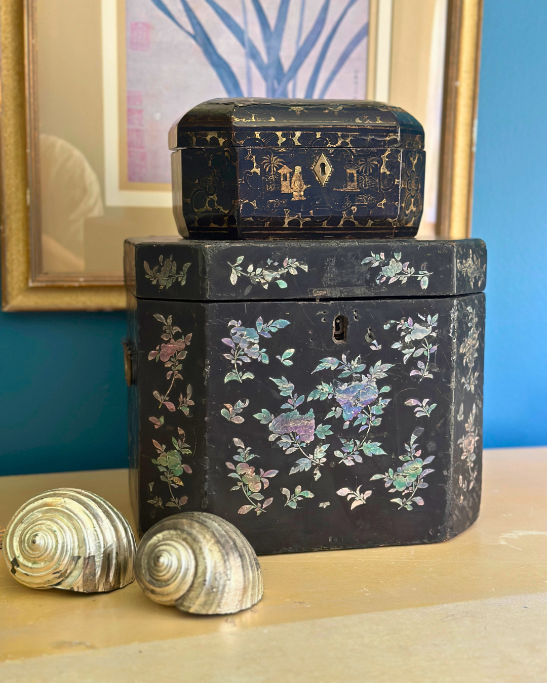 Antique 19th Century Chinese Export Black Lacquer & Mother-of-Pearl Tea Caddy