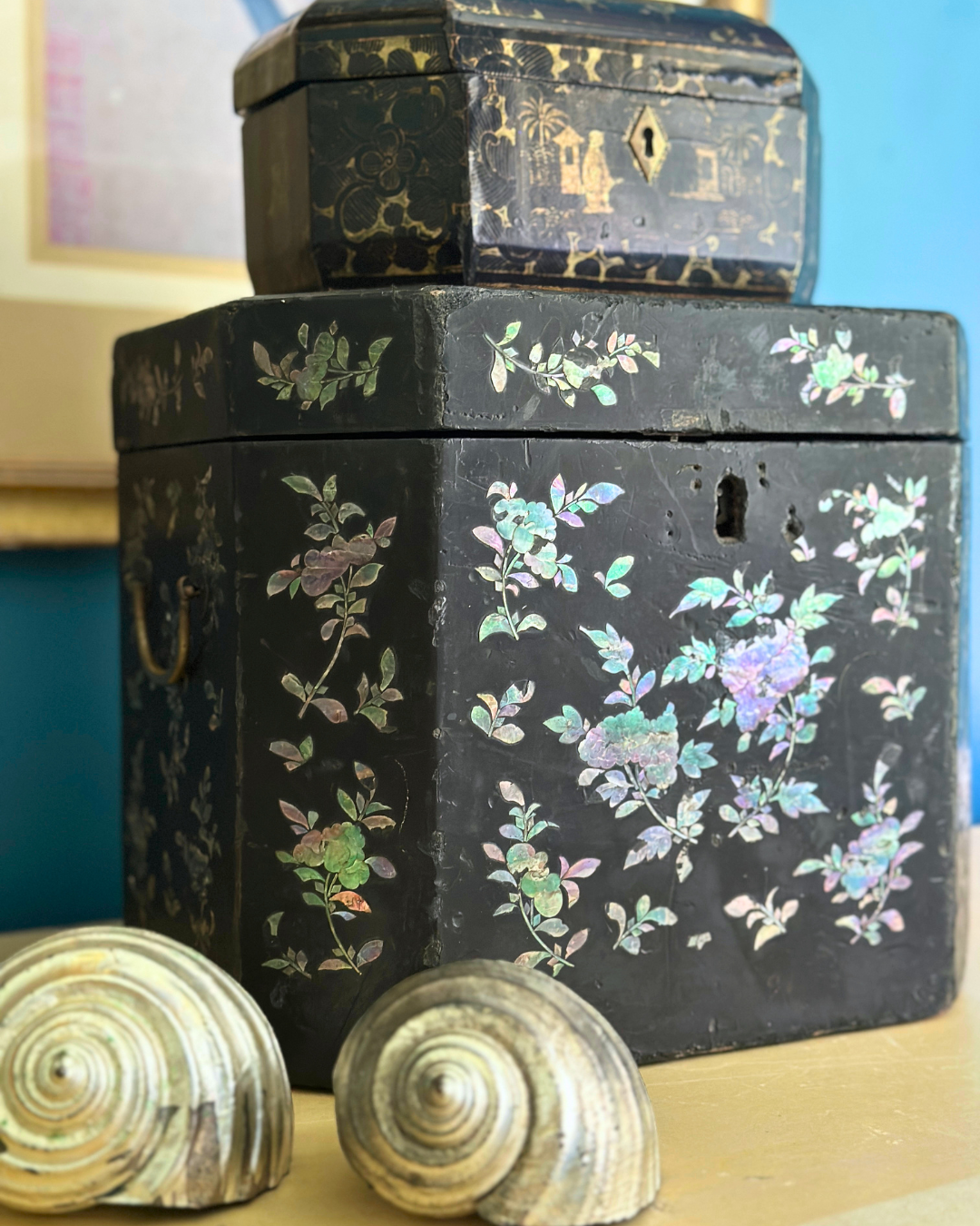 Antique 19th Century Chinese Export Black Lacquer & Mother-of-Pearl Tea Caddy