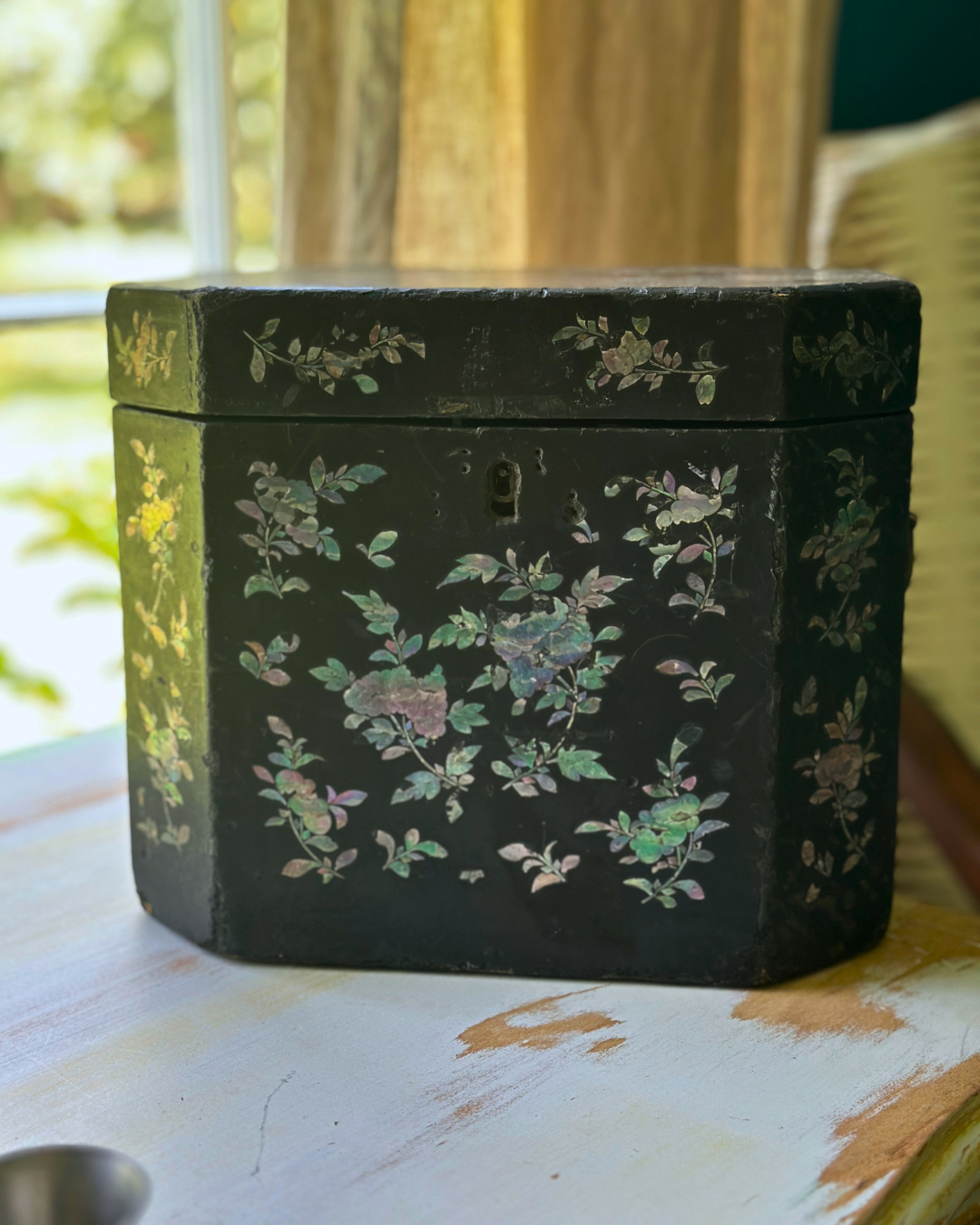 Antique 19th Century Chinese Export Black Lacquer & Mother-of-Pearl Tea Caddy